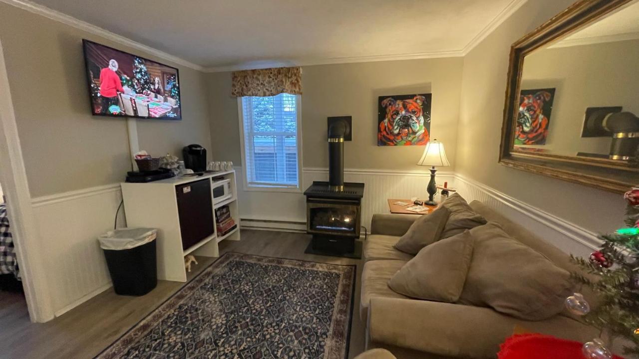 Phineas Swann Inn & Spa Montgomery Center Bagian luar foto