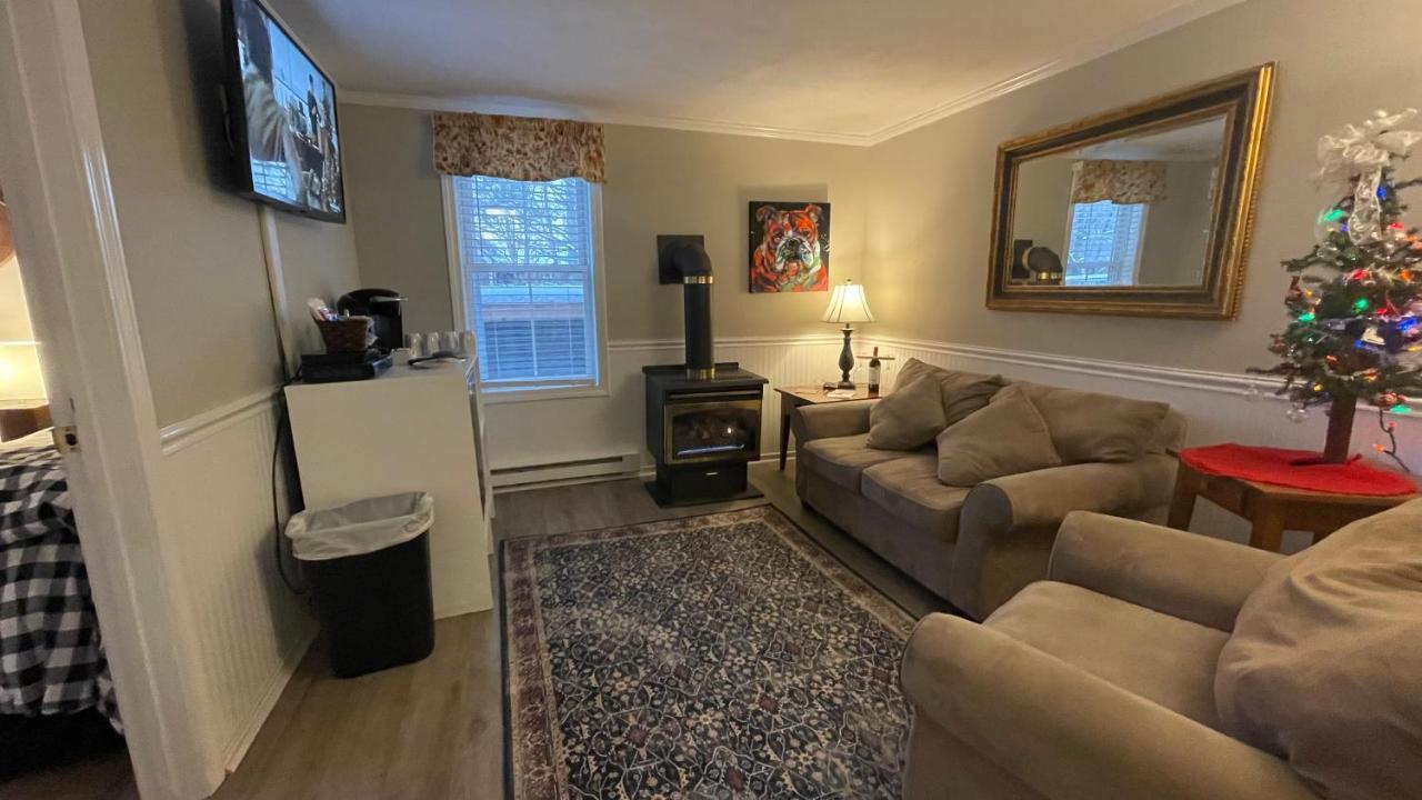 Phineas Swann Inn & Spa Montgomery Center Bagian luar foto