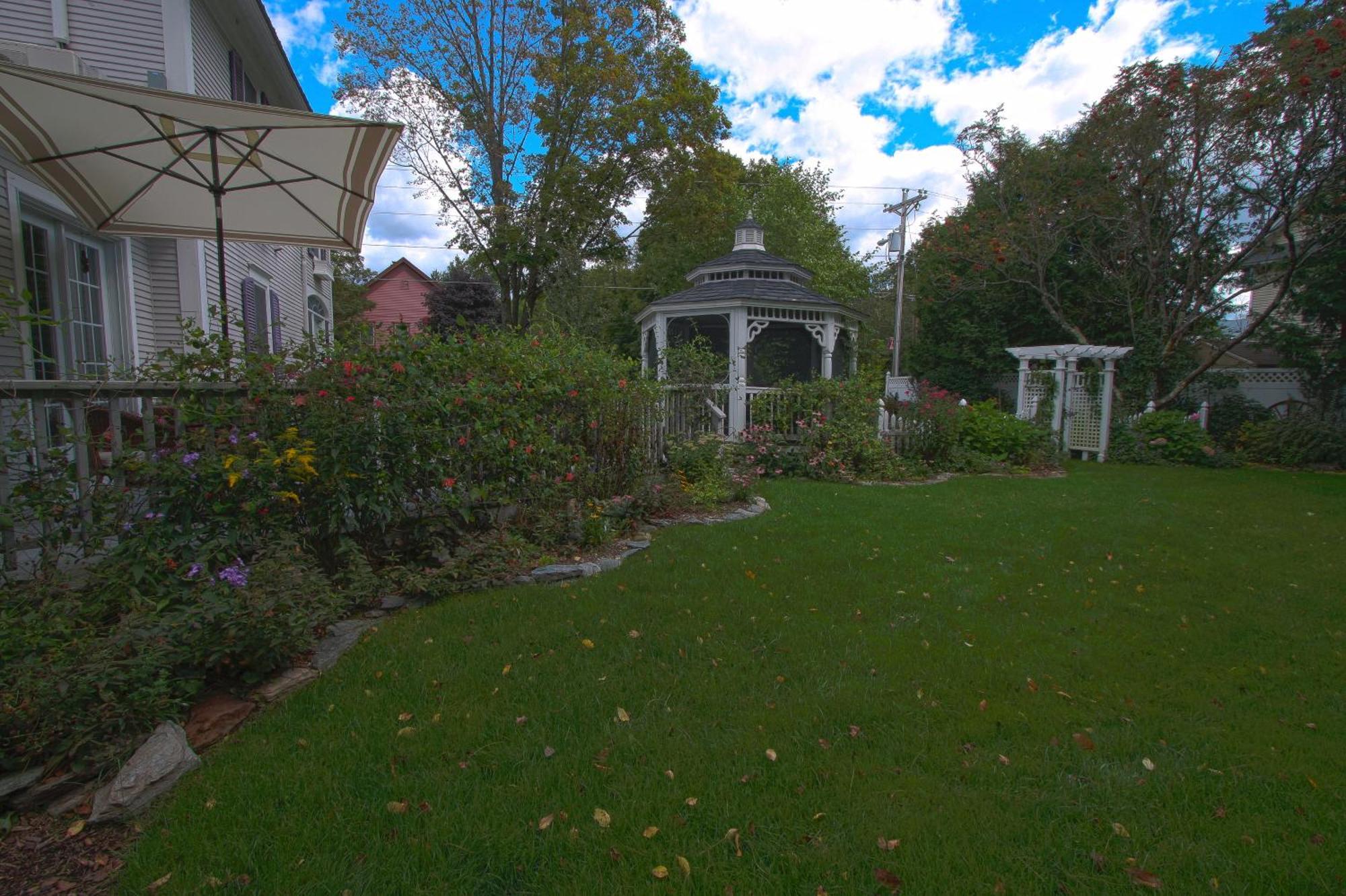 Phineas Swann Inn & Spa Montgomery Center Bagian luar foto