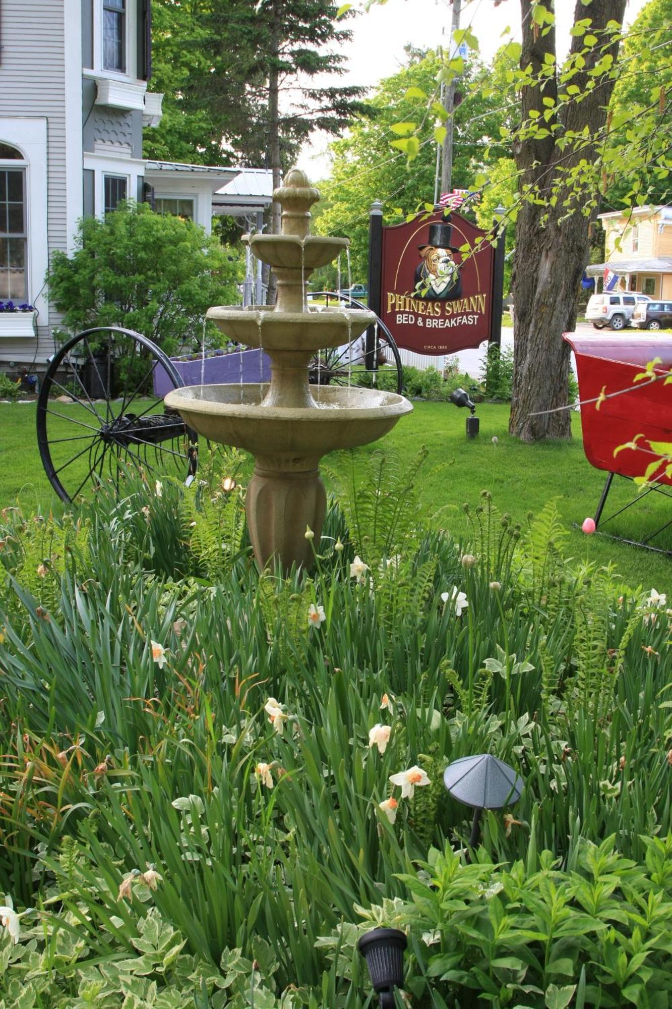 Phineas Swann Inn & Spa Montgomery Center Bagian luar foto